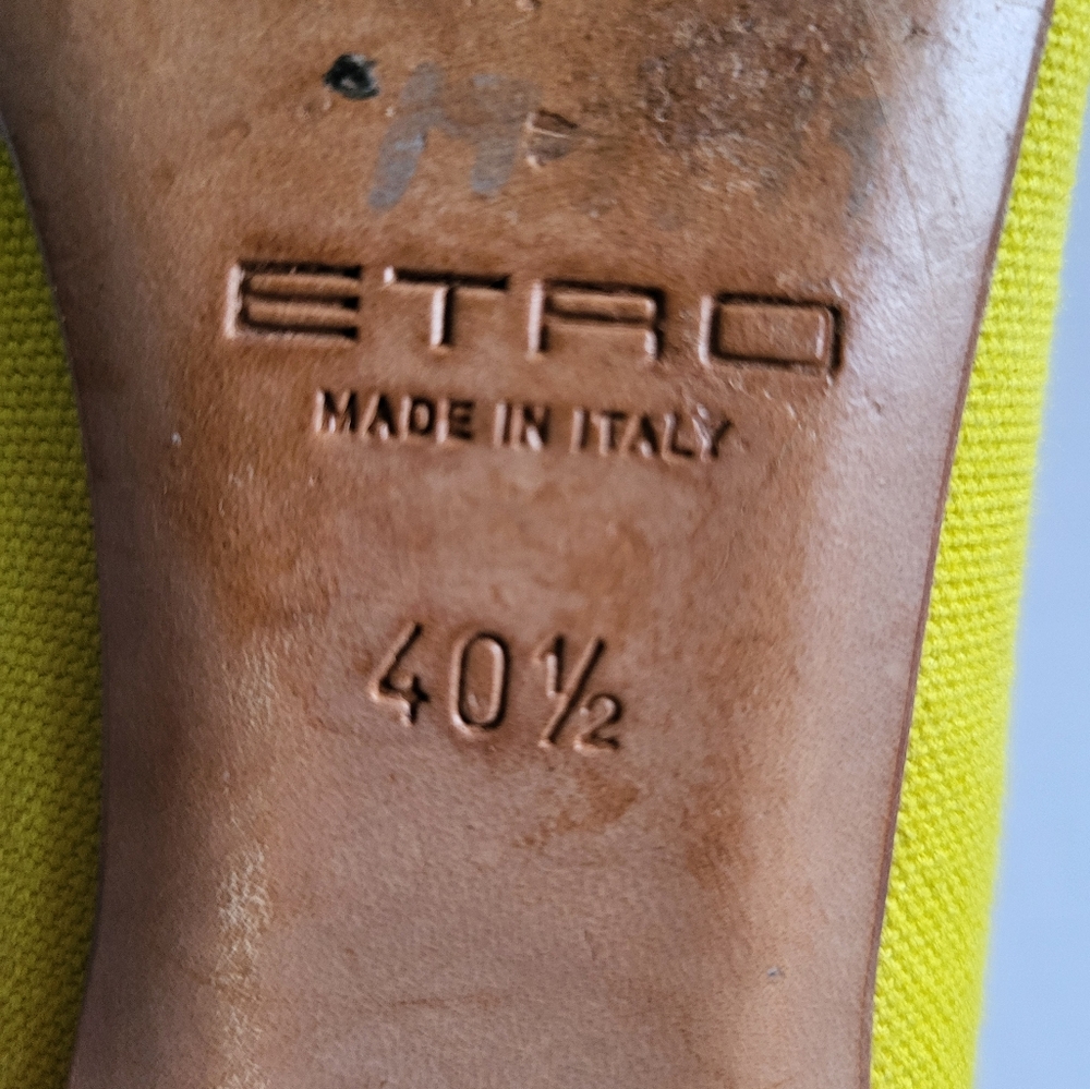 Etro Flats - Picture 6 of 9